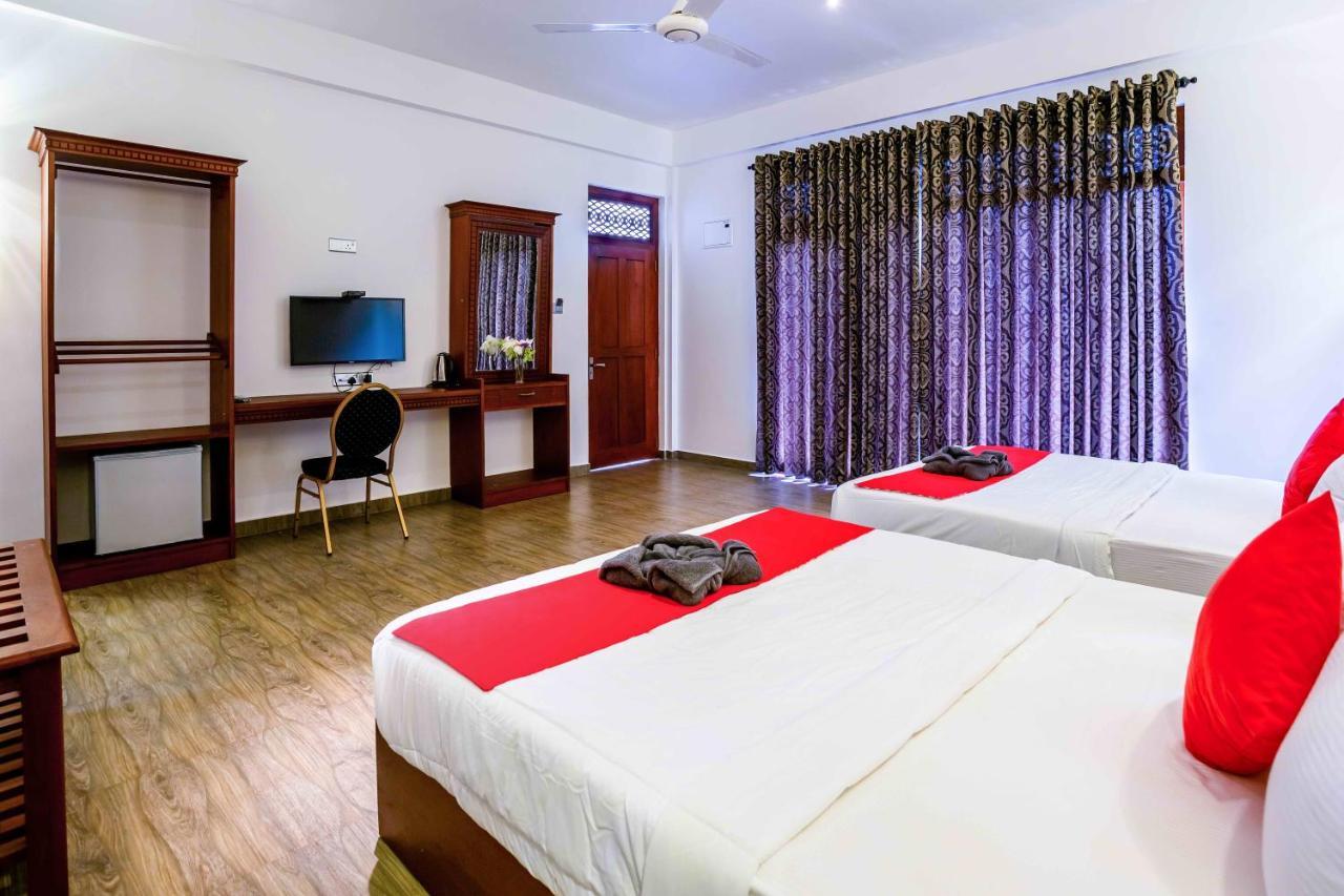 Polhena Grand Resort & Banquet Matara Luaran gambar