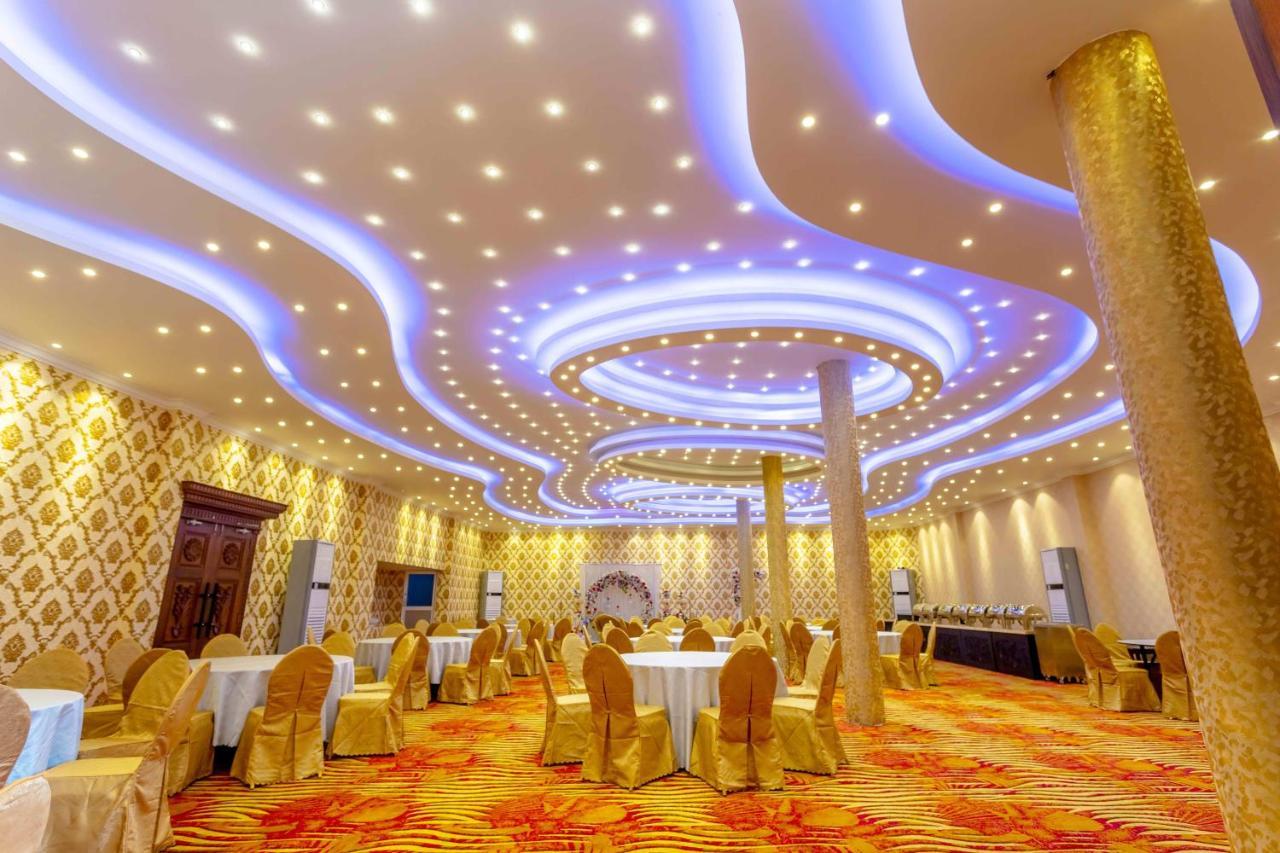 Polhena Grand Resort & Banquet Matara Luaran gambar
