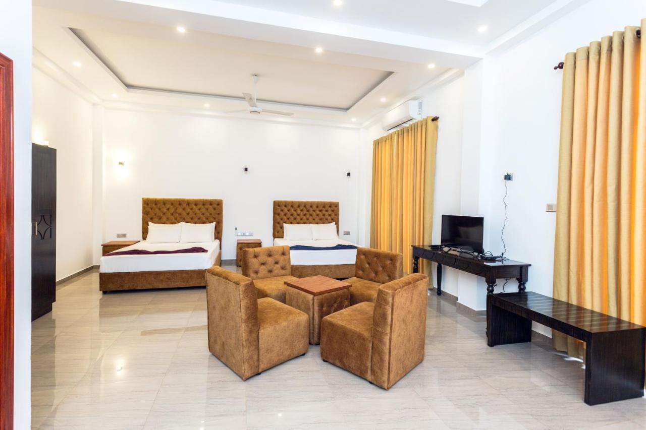 Polhena Grand Resort & Banquet Matara Luaran gambar
