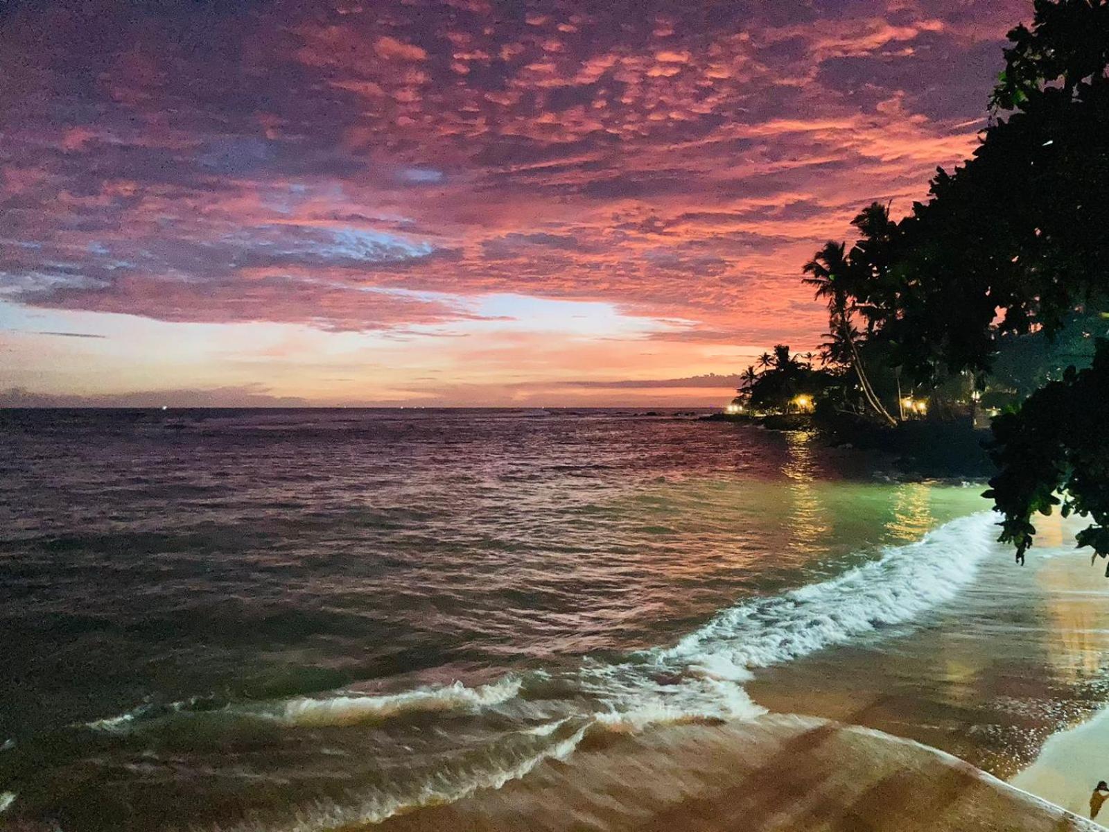 Polhena Grand Resort & Banquet Matara Luaran gambar